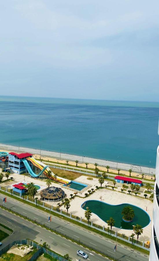 Sea View Studio Apartment In Orbi Residence Batumi Exterior photo